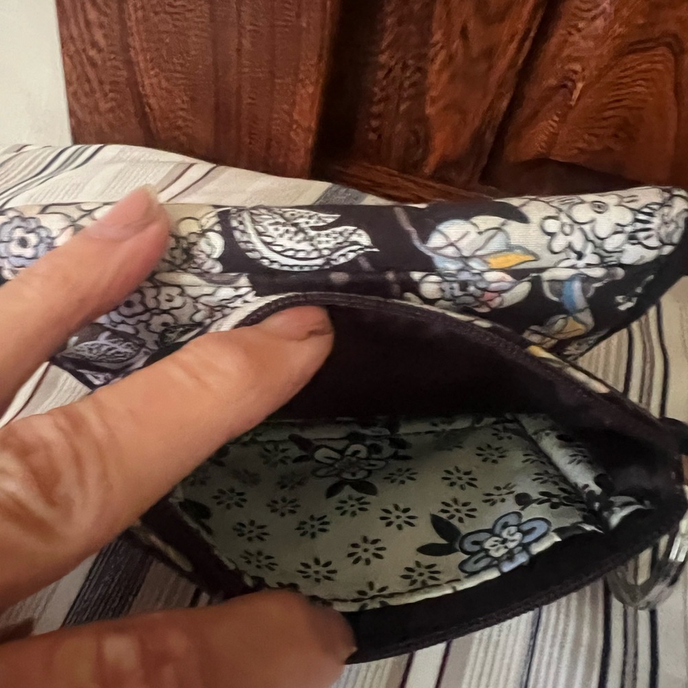 Vera Bradley Holland Garden Cloth Zip ID Wallet. Excellent condition - Picture 4 of 8